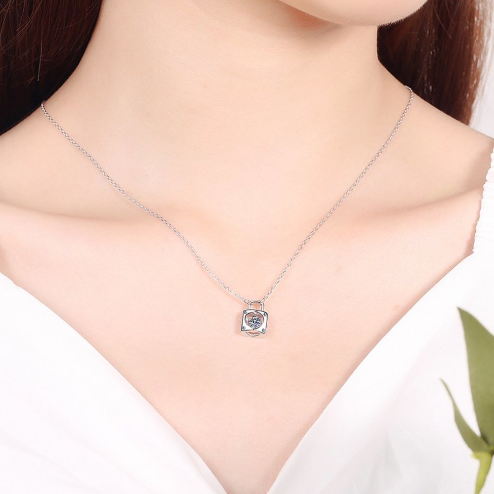 Certified 1/3 ct. t.w. Diamond Moissanite Dancing Heart Lock Necklace NEW - Picture 6 of 9